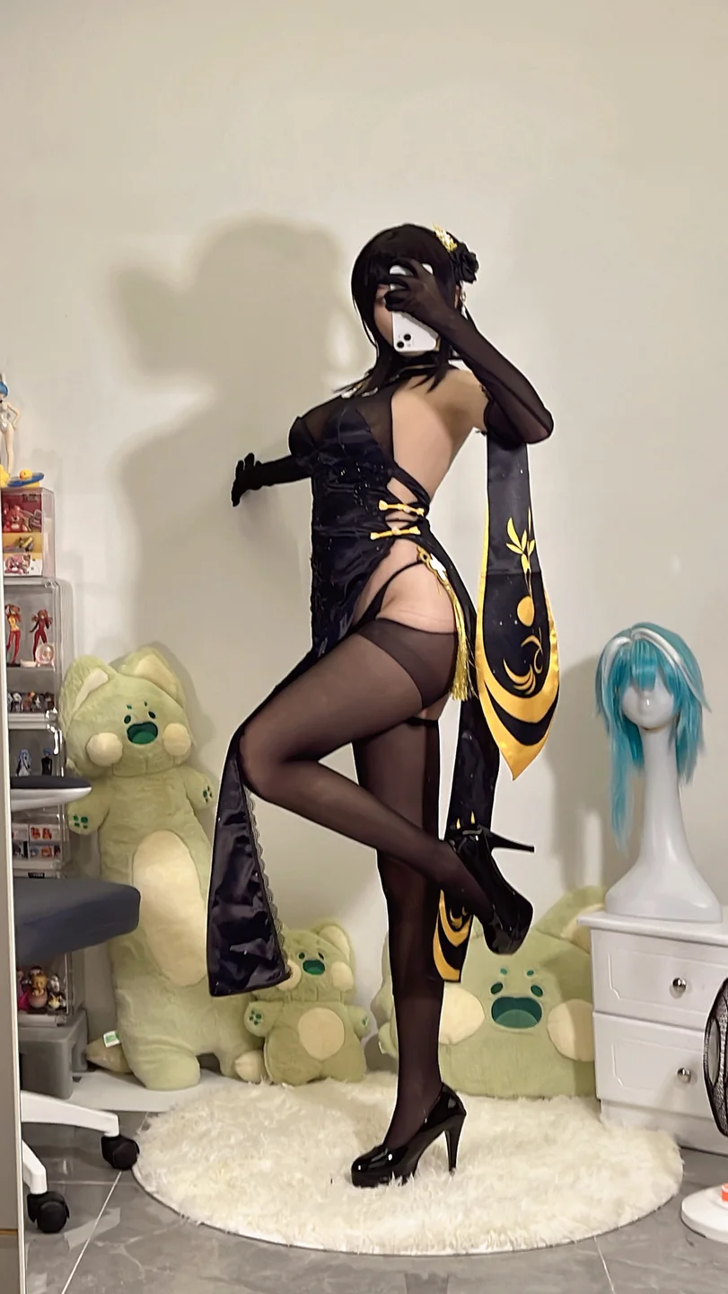 影子喵Ghost - 镇海黑旗袍 [131P,4V-3.71GB] tg@simisebaisi 【丝足阁】112.webp